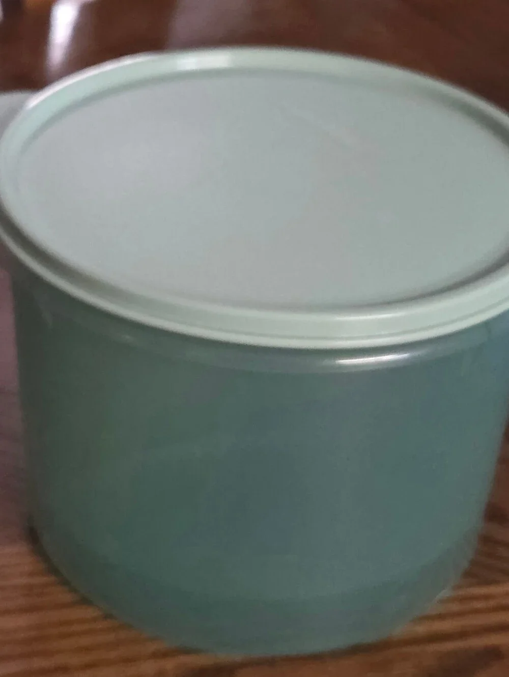 TUPPERWARE STACKING CANISTER SET/3 NWT